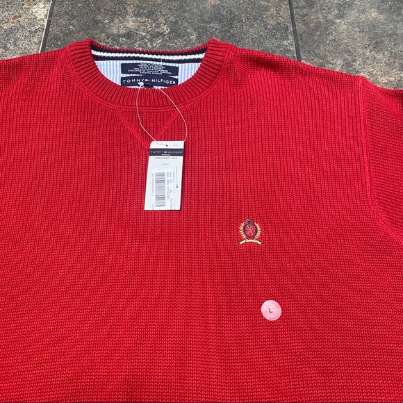 NEW! Men’s VTG Tommy Hilfiger Crewneck Sweater Size Large W/Tags - Picture 2 of 3
